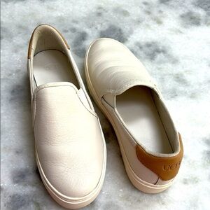 UGG Leather Slip on Sneakers Off White 7.5 Very Good